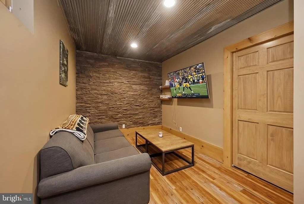Photo of 259 RESH LANE