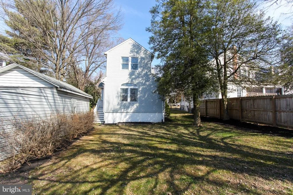 Photo of 4507 MAPLE AVENUE