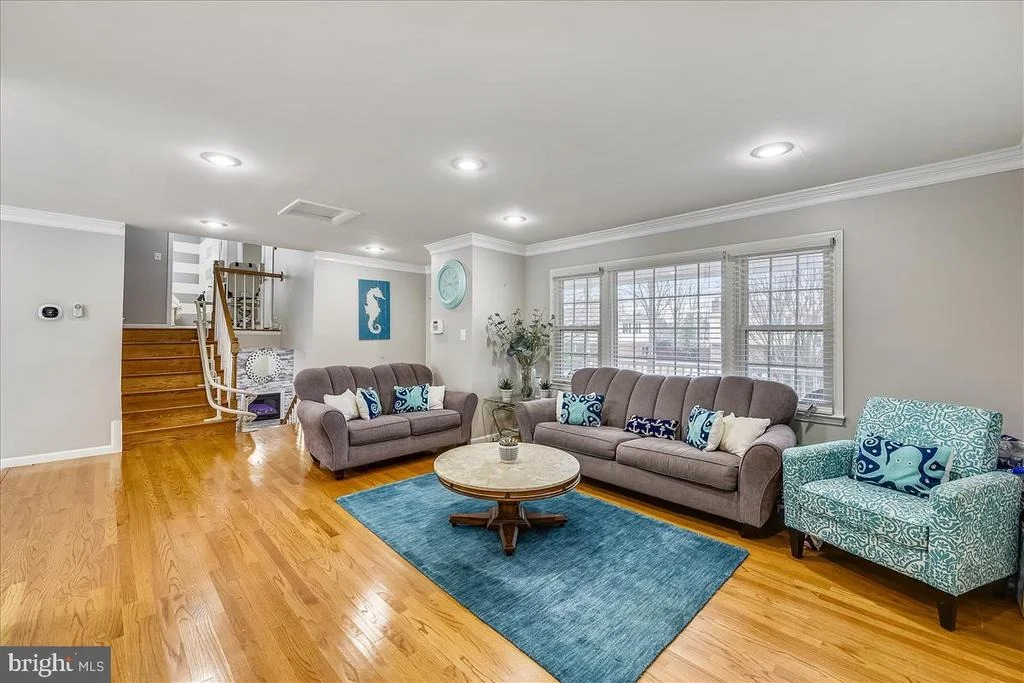 Photo of 9808 GREENVIEW LANE
