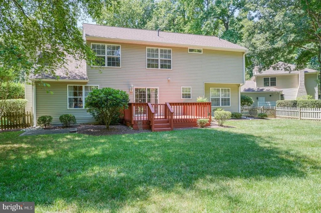 Photo of 305 PEBBLE VALLEY PLACE