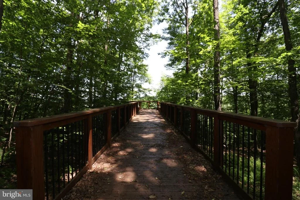 Photo of 84 MOUNTAINTOP ROAD