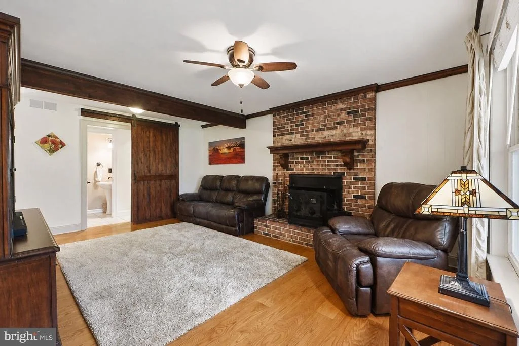 Photo of 1190 LONG VALLEY ROAD