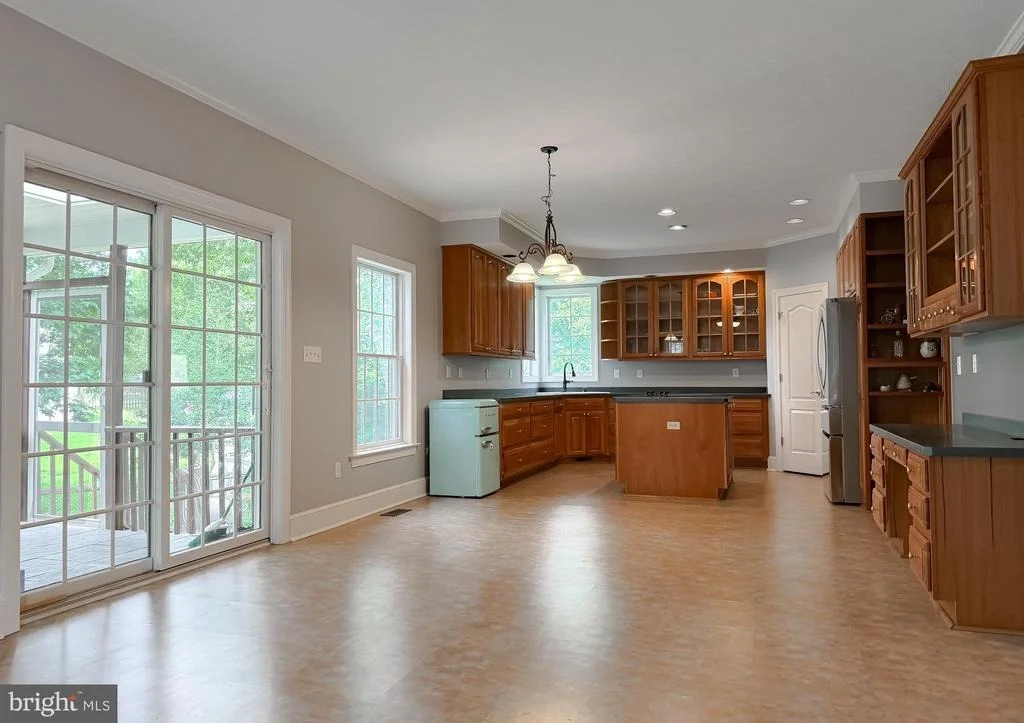 Photo of 40777 CENTER 40 CIRCLE