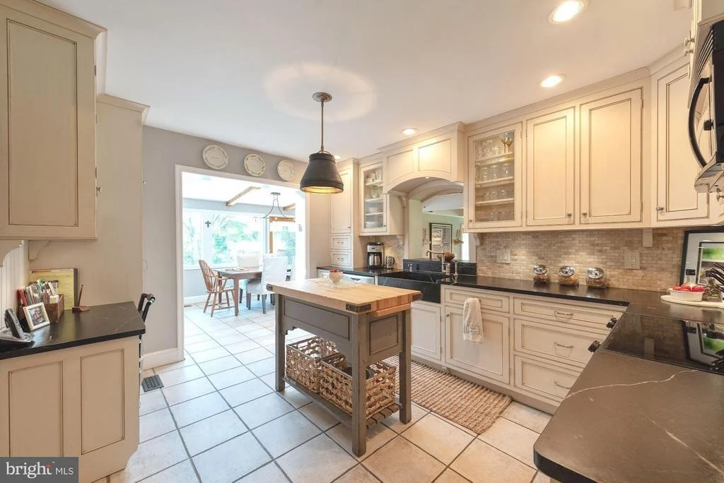 Photo of 7510 CLIFTON ROAD