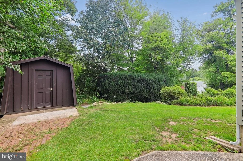 Photo of 9906 SIDNEY ROAD