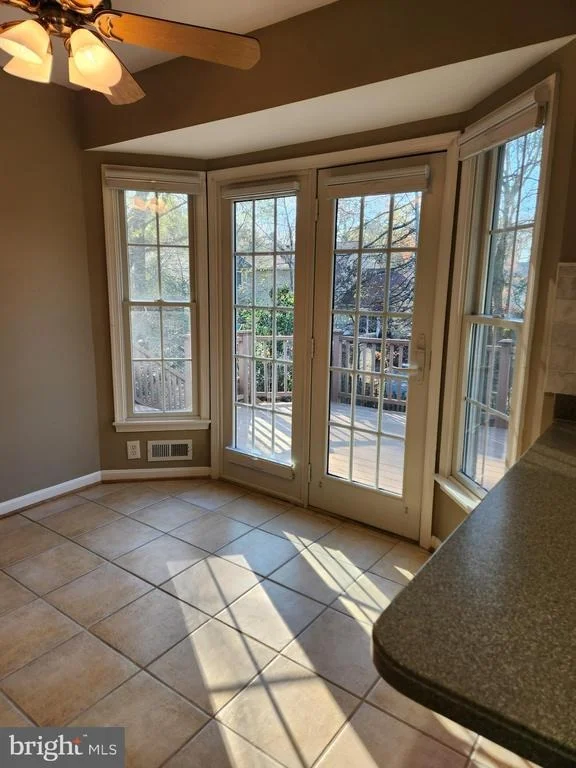 Photo of 8230 RIVERSIDE ROAD