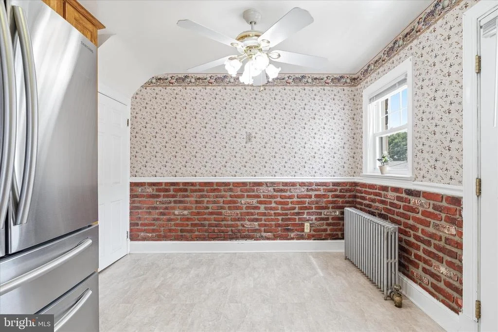 Photo of 6 E 13TH STREET