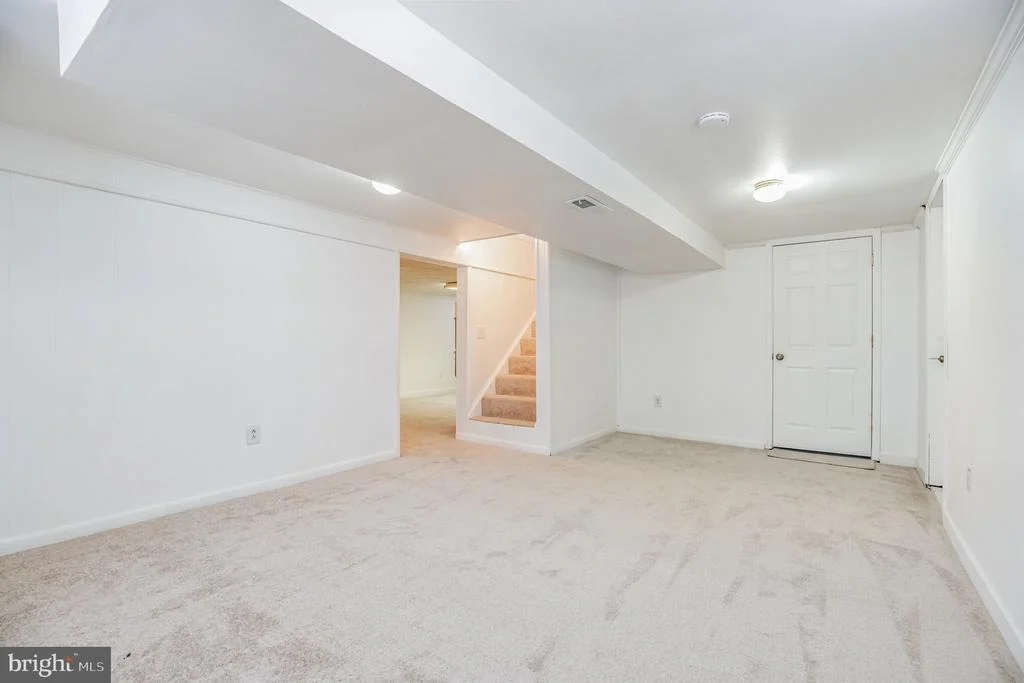 Photo of 565 TWIN COVE LANE