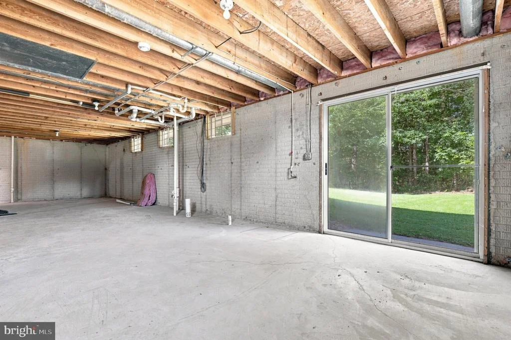 Photo of 3902 SHAKESPEARE WAY