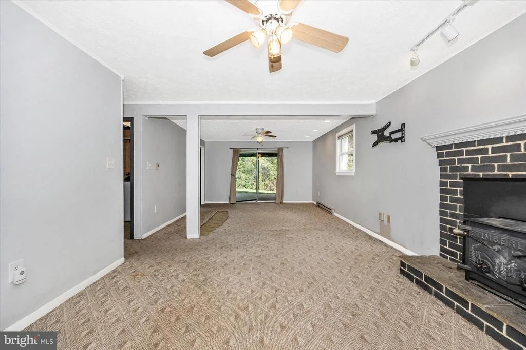 Photo of 3905 SUGARLOAF DRIVE