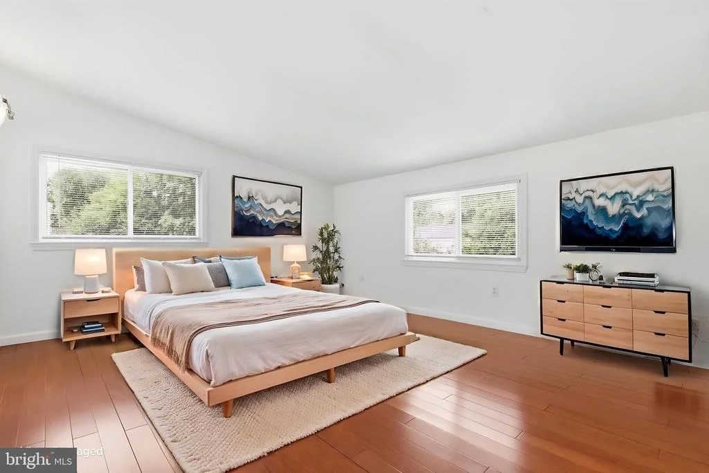 Photo of 1511 CREST ROAD
