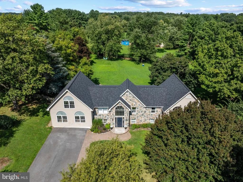 Photo of 2696 WALSTON ROAD