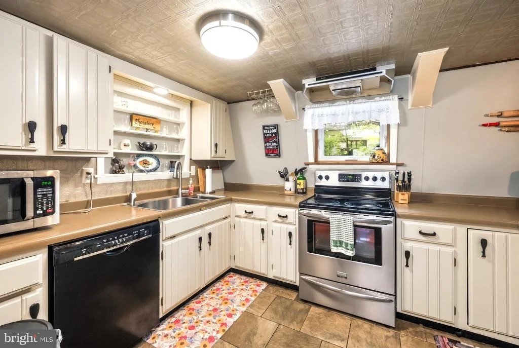 Photo of 1021 SKY VALLEY DRIVE