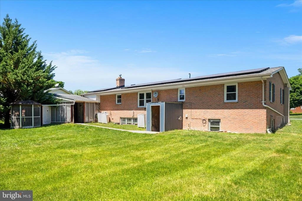 Photo of 224 FREDERICKTOWNE DRIVE