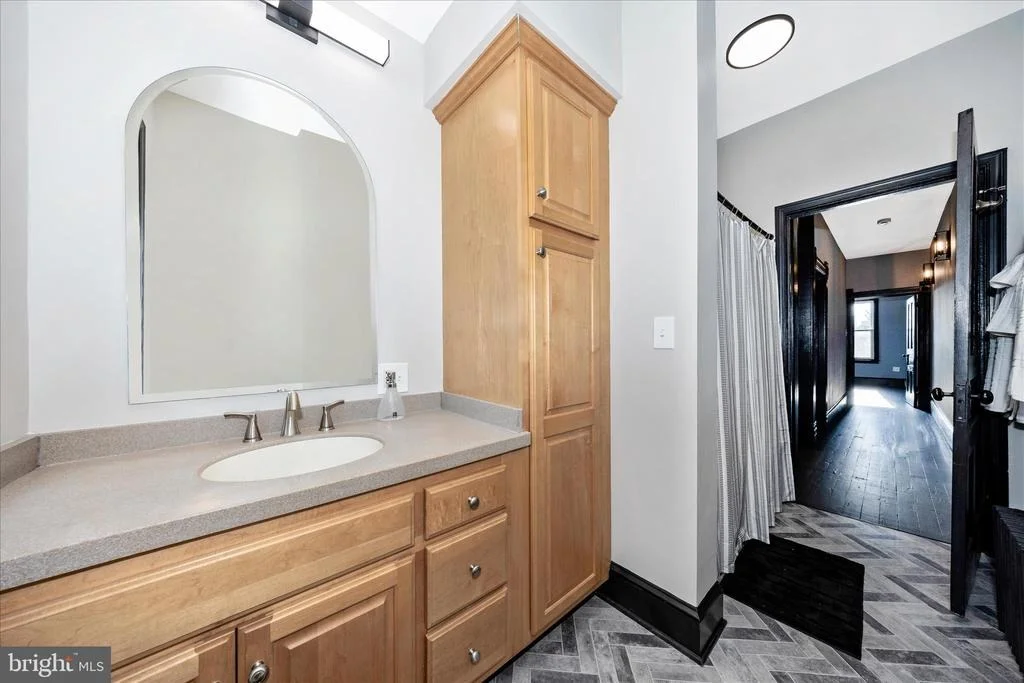 Photo of 519 SUMMIT AVENUE