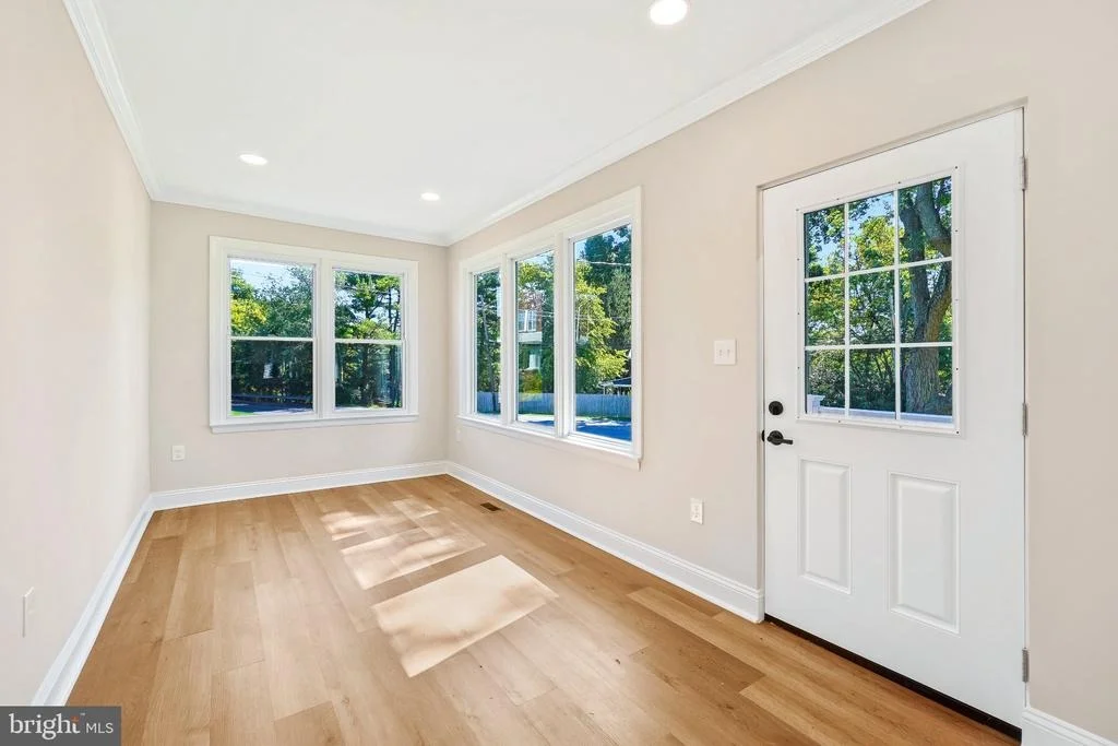 Photo of 692 RIDGE