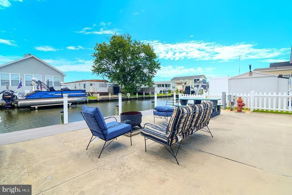 Photo of 36964 LAWS POINT ROAD