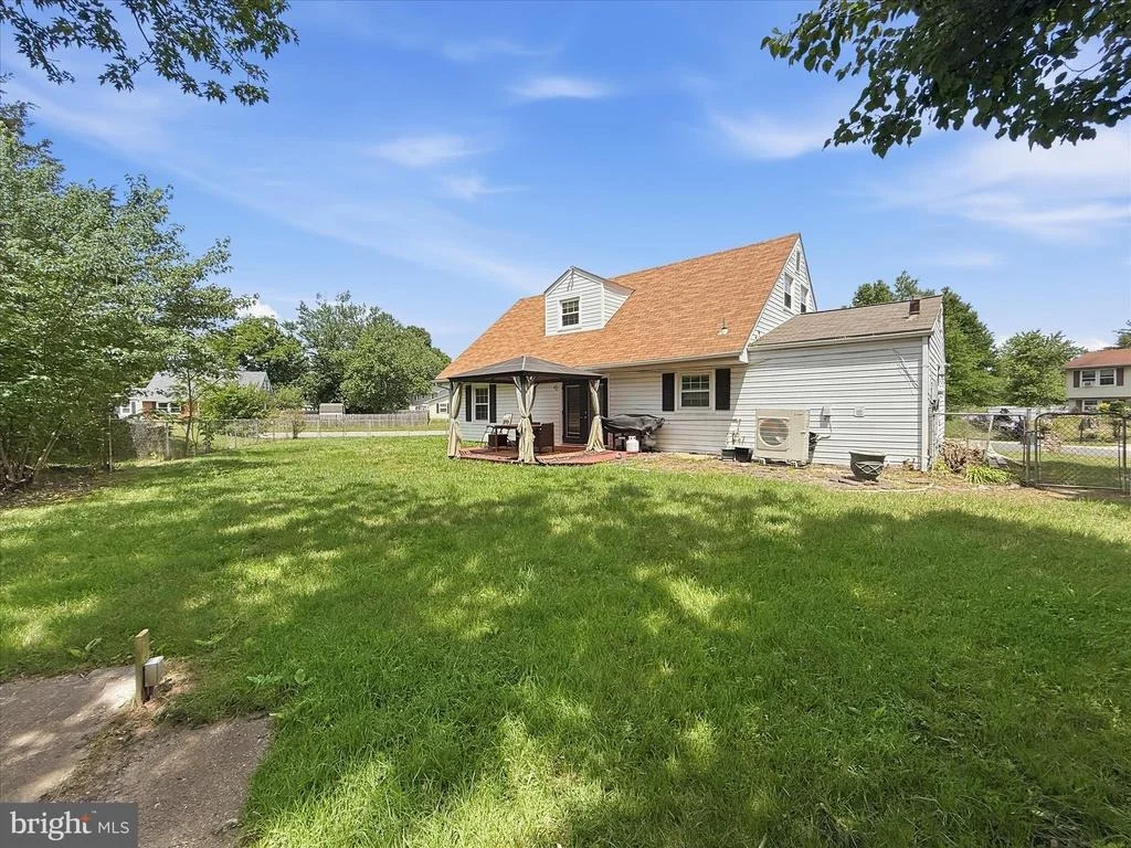 Photo of 201 STODDERT AVENUE