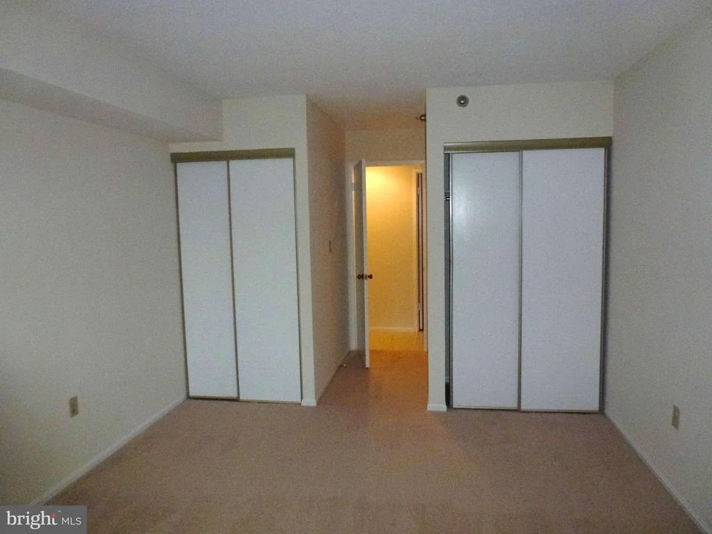 Photo of Unit 803 at 15100 INTERLACHEN DRIVE