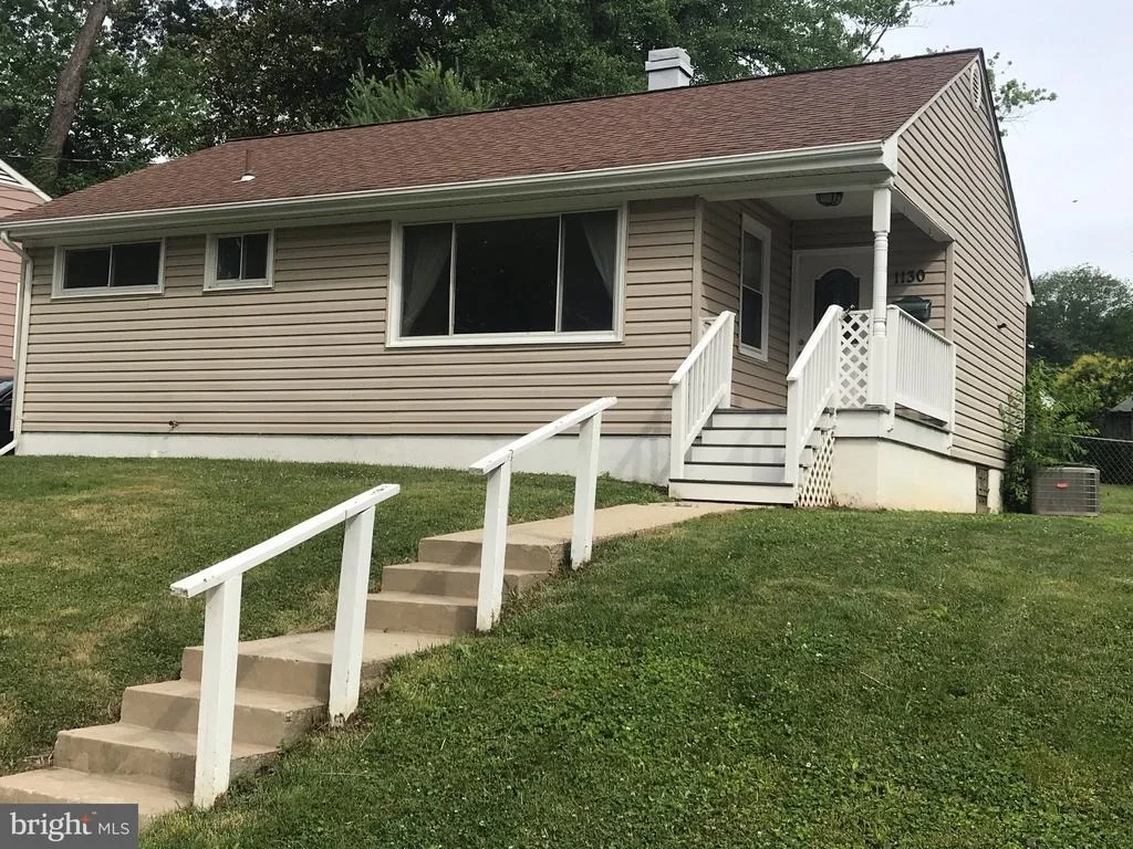 Photo of 1130 PARRISH DRIVE