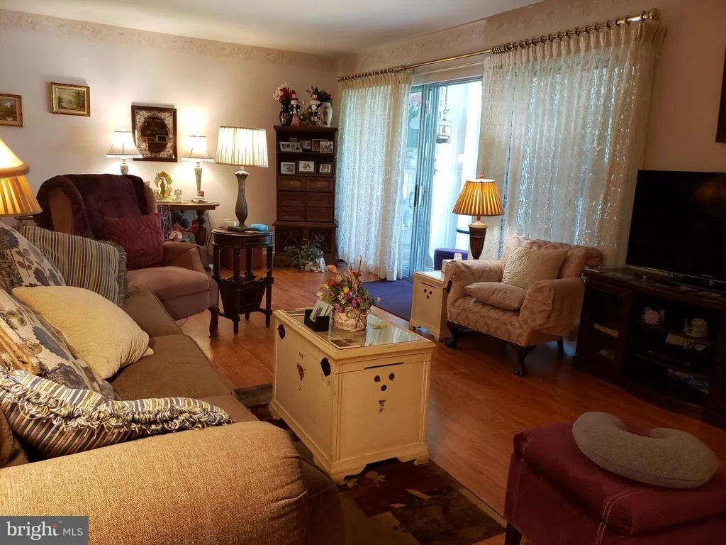 Photo of Unit 31B at 3629 GLEN EAGLES DRIVE