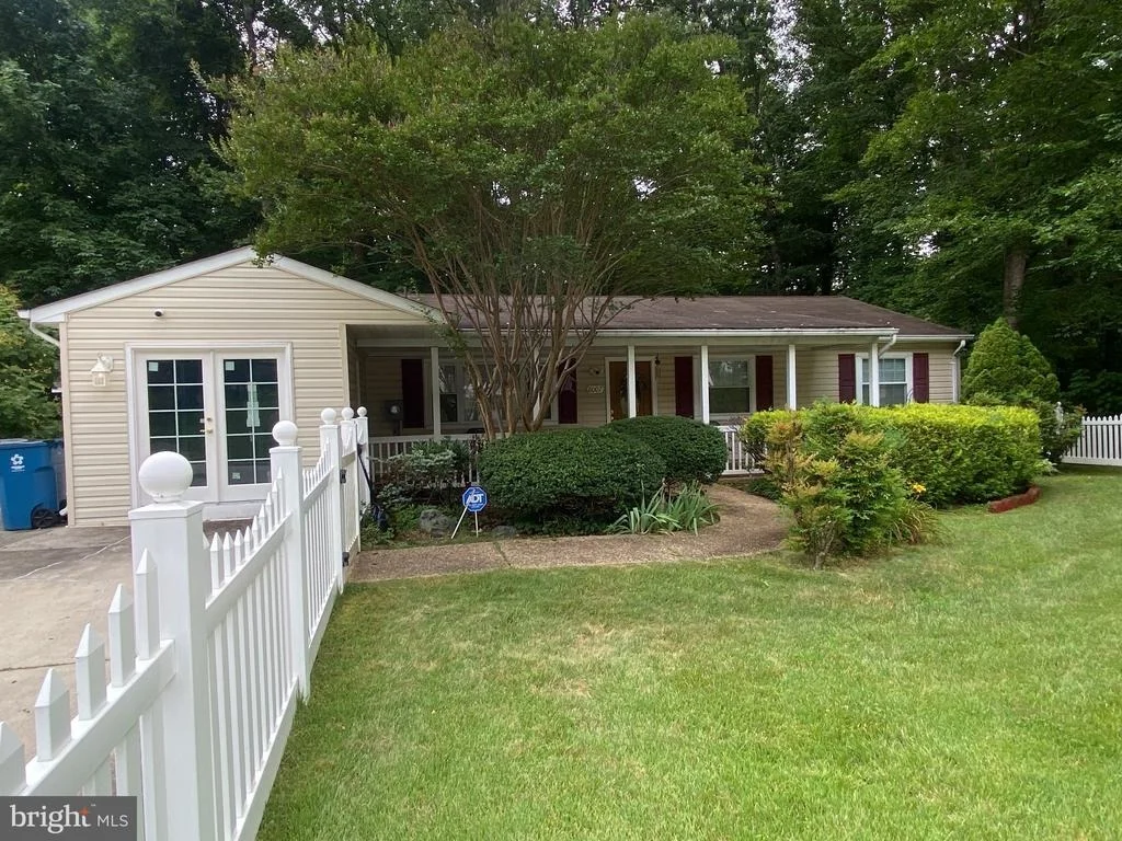 Photo of 8007 ORANGE PLANK ROAD