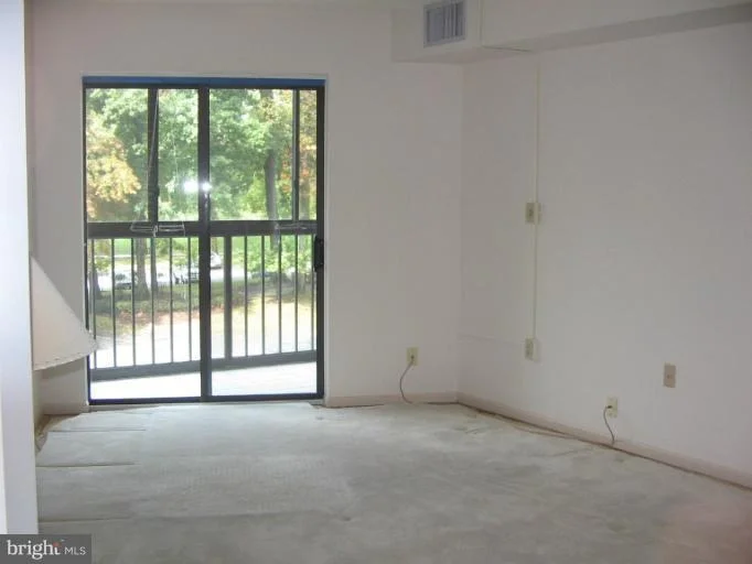 Photo of Unit 2203 at 15107 INTERLACHEN DRIVE