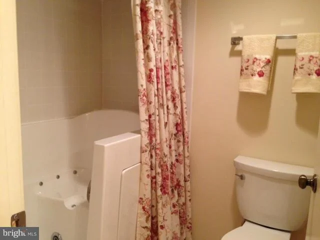 Photo of Unit 3126 at 15115 INTERLACHEN DRIVE