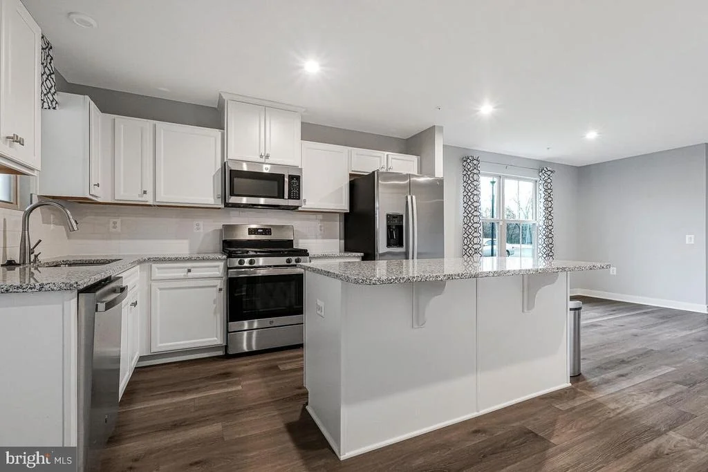 Photo of 14380 LONGHOUSE LOOP