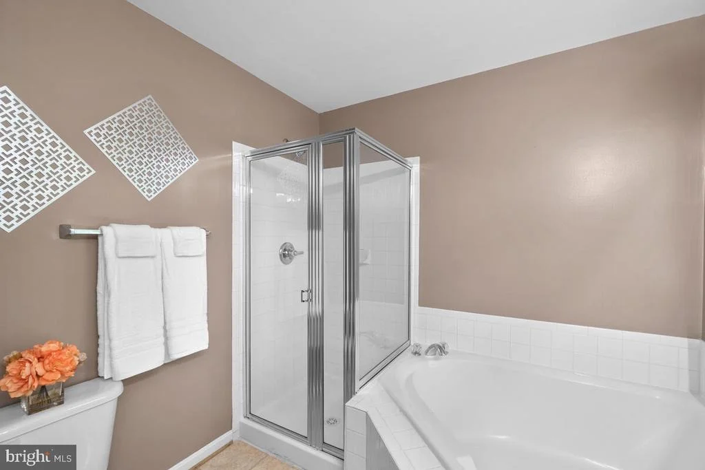 Photo of 10012 JUNIPER DRIVE