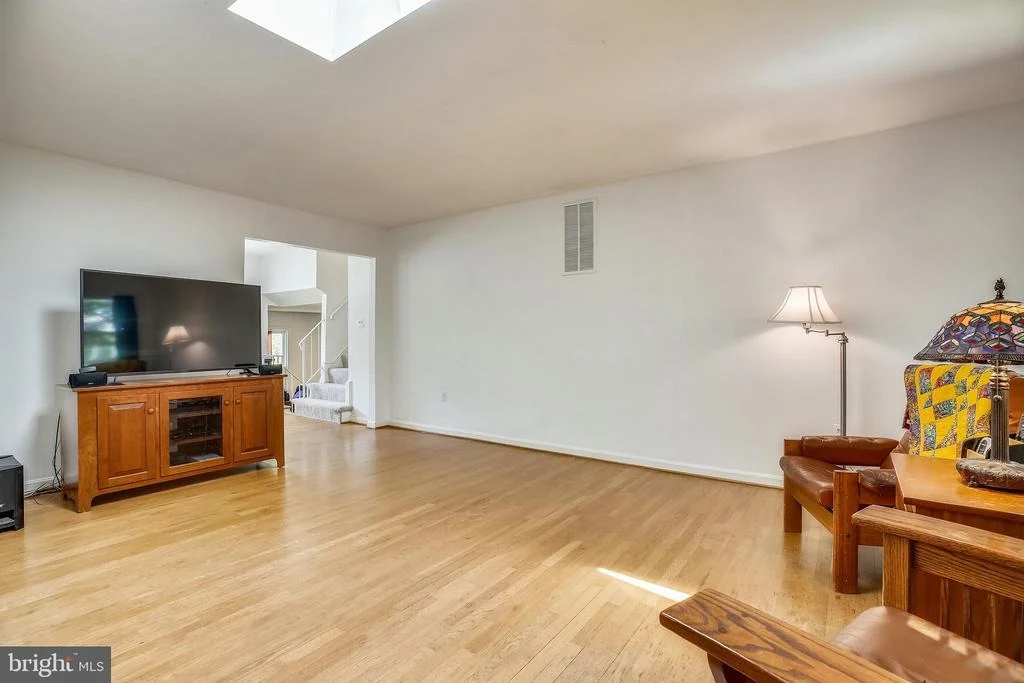 Photo of 7 DUVALL LANE