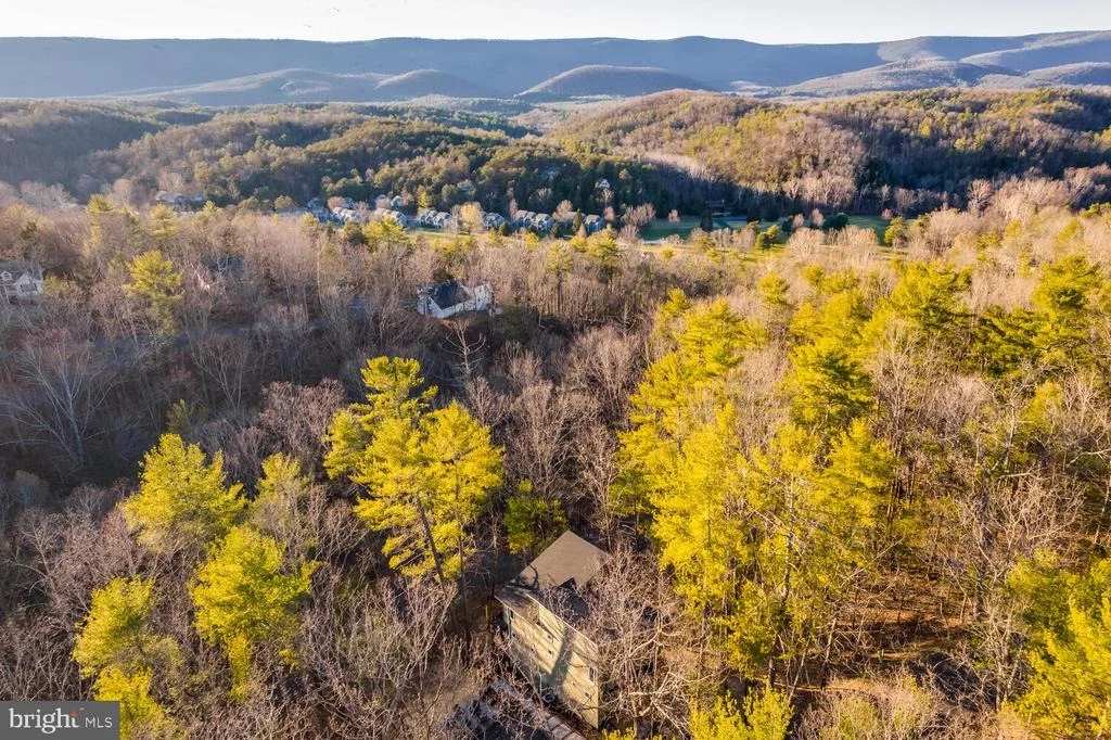 Photo of 1355 GREENVIEW DRIVE