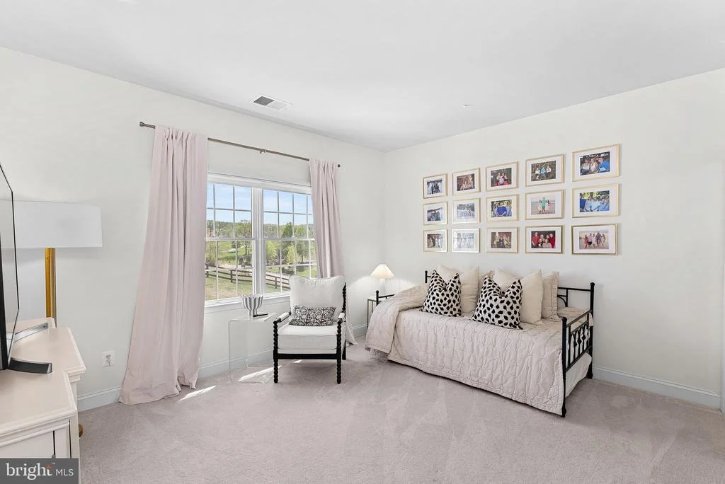 Photo of 15064 BARLOW DRIVE
