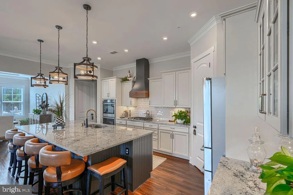 Photo of 320 BAYBERRY DRIVE