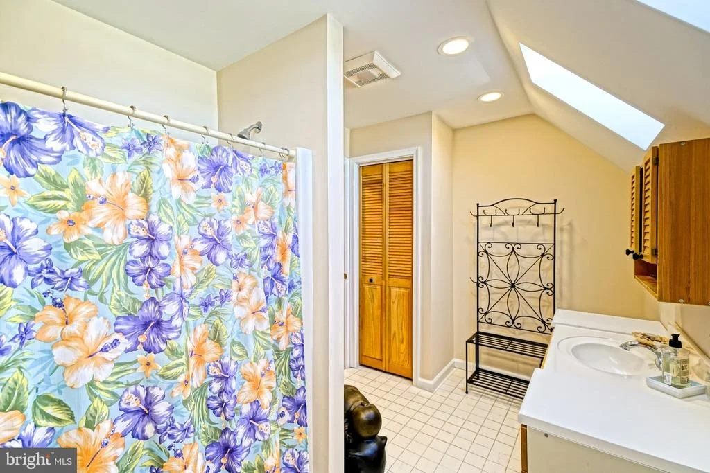Photo of 24 ARNELL ROAD