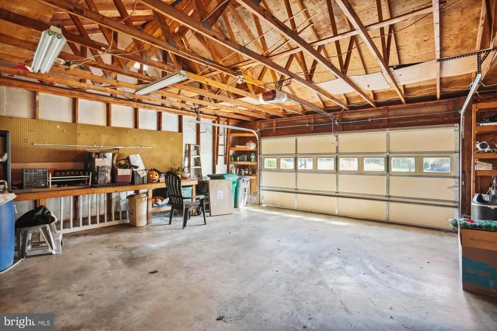 Photo of 927 POINTER RIDGE DRIVE