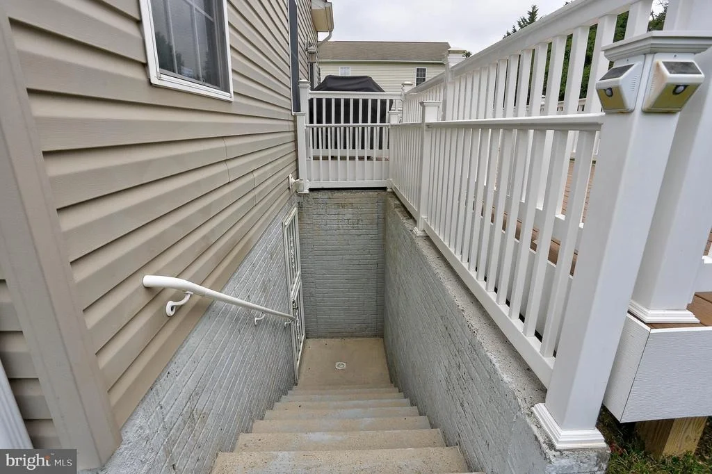 Photo of 5901 LYNBROOK ROAD