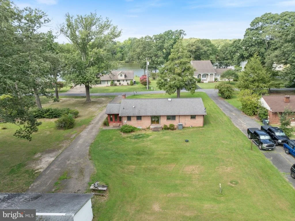 Photo of 5405 DUCLOS LANE