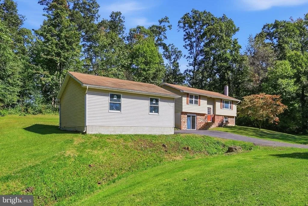 Photo of 10652 DORCUS ROAD