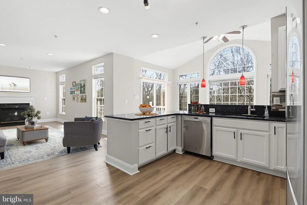 Photo of 14603 FARNHAM LANE