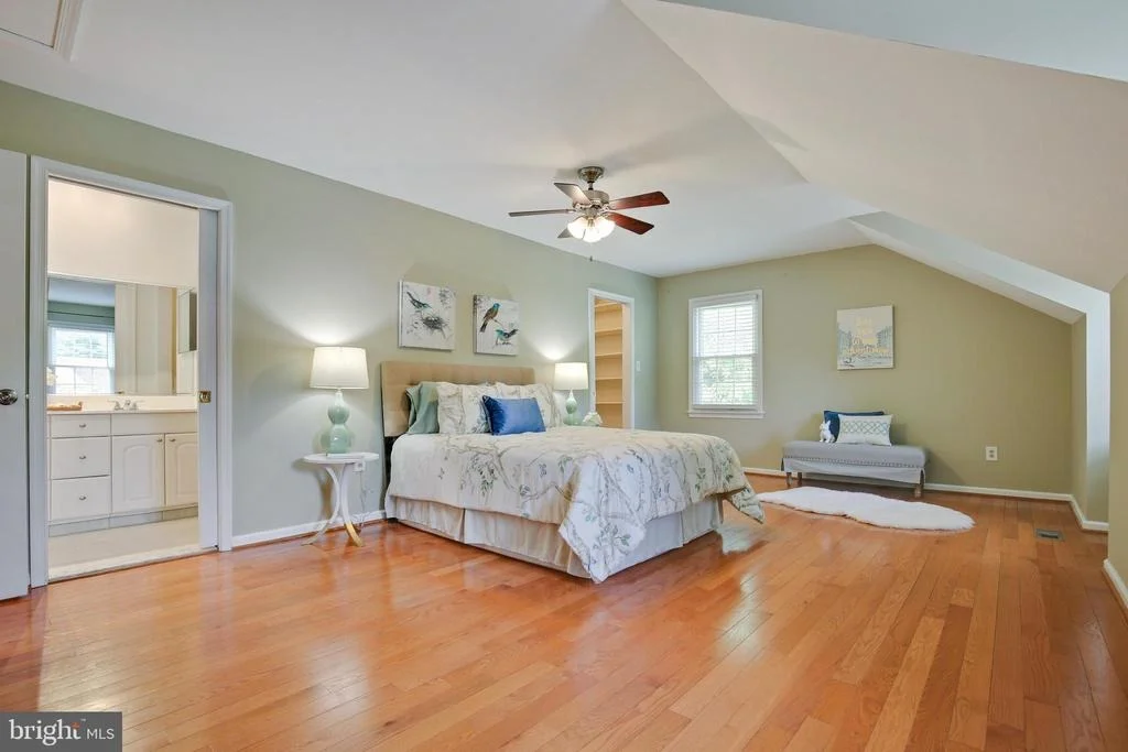 Photo of 1811 CLOVERMEADOW DRIVE