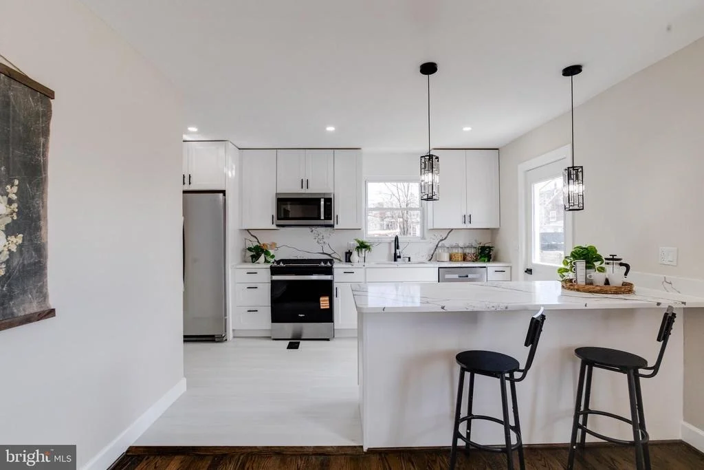 Photo of 605 WALNUT AVENUE