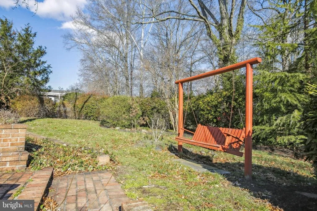 Photo of 1114 CROTON DRIVE