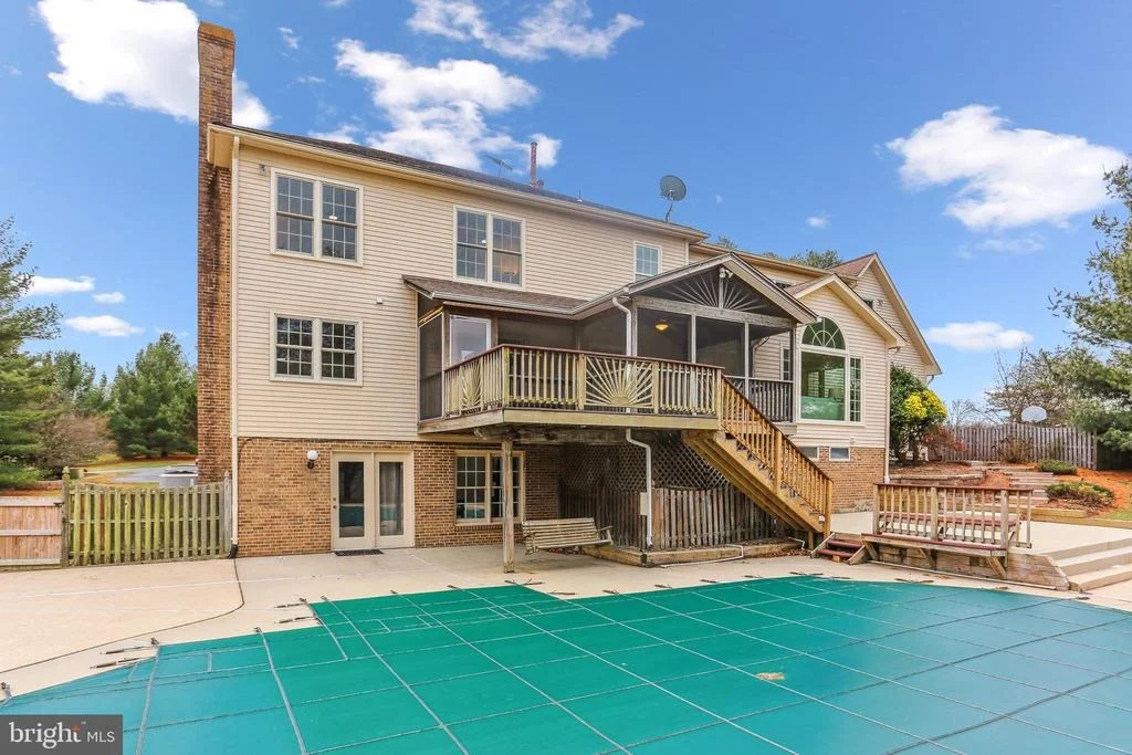Photo of 9409 THORNEDIKE DRIVE