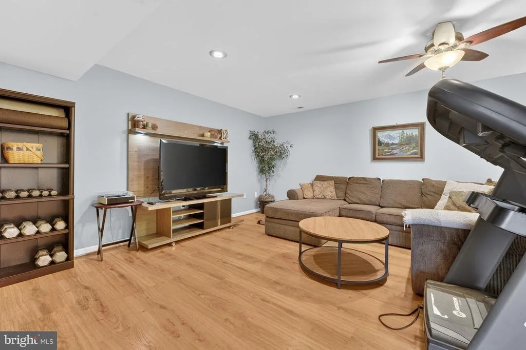 Photo of 7453 OPAL ROAD