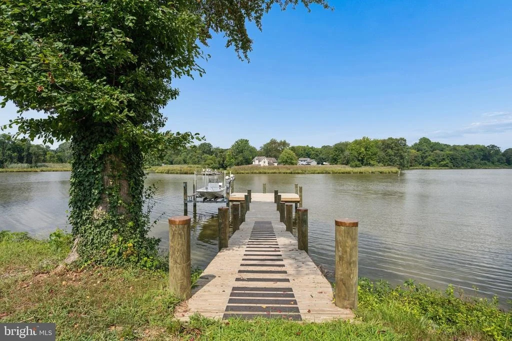 Photo of 456 DEALE ROAD