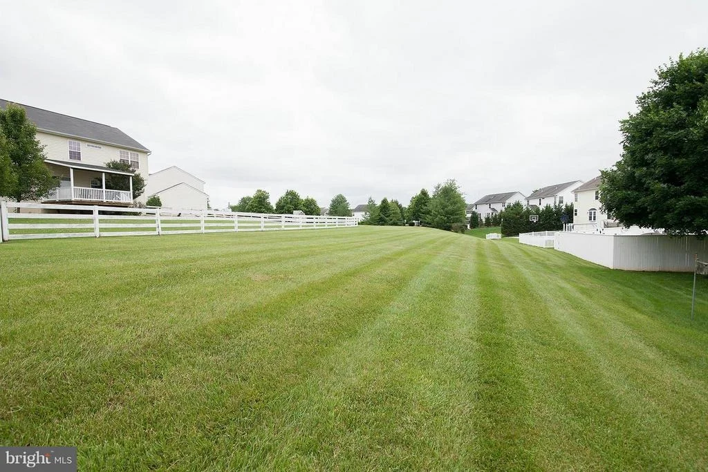 Photo of 302 MOORES BRANCH CIRCLE