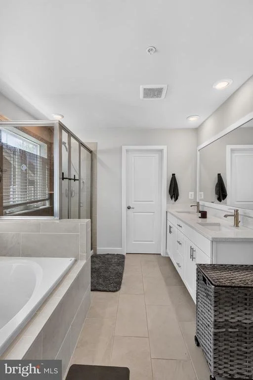 Photo of 4294 SHAKESPEARE CIRCLE