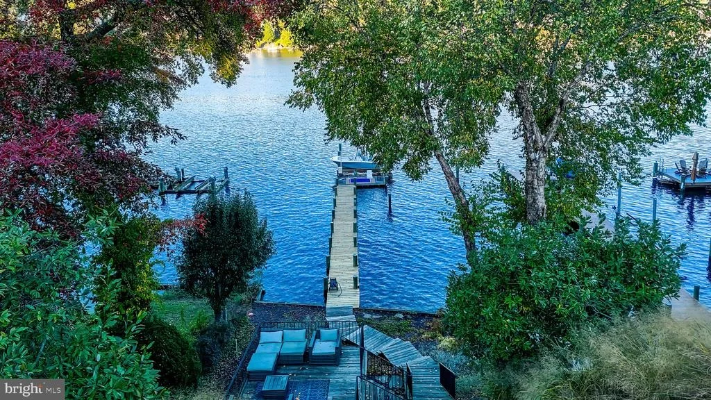Photo of 1210 SEVERNVIEW DRIVE
