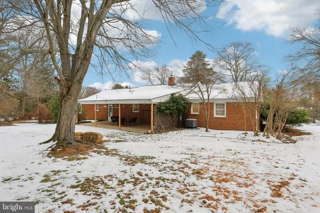 Photo of 24140 DOREEN DRIVE